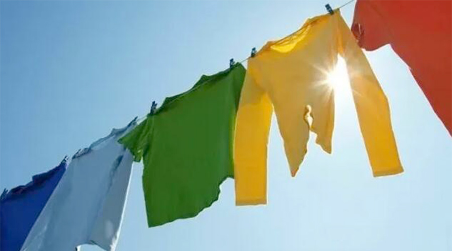 家用衣服烘干機(jī)與太陽(yáng)晾曬干衣相比，哪種更節(jié)省能源？