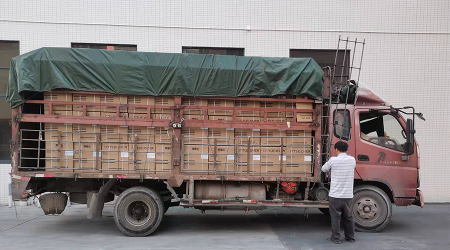 15天，金環(huán)電器順利完成電商客戶的內(nèi)衣干衣機(jī)出貨