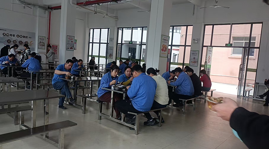 金環(huán)食堂，美味與關(guān)懷的港灣