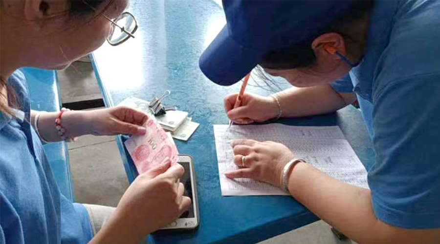 情系職工！金環(huán)電器為員工發(fā)放中秋暖心福利